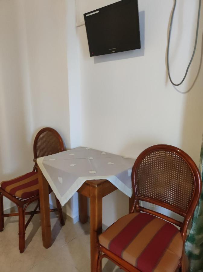 Artemis Rooms פראנגוקאסטלון מראה חיצוני תמונה