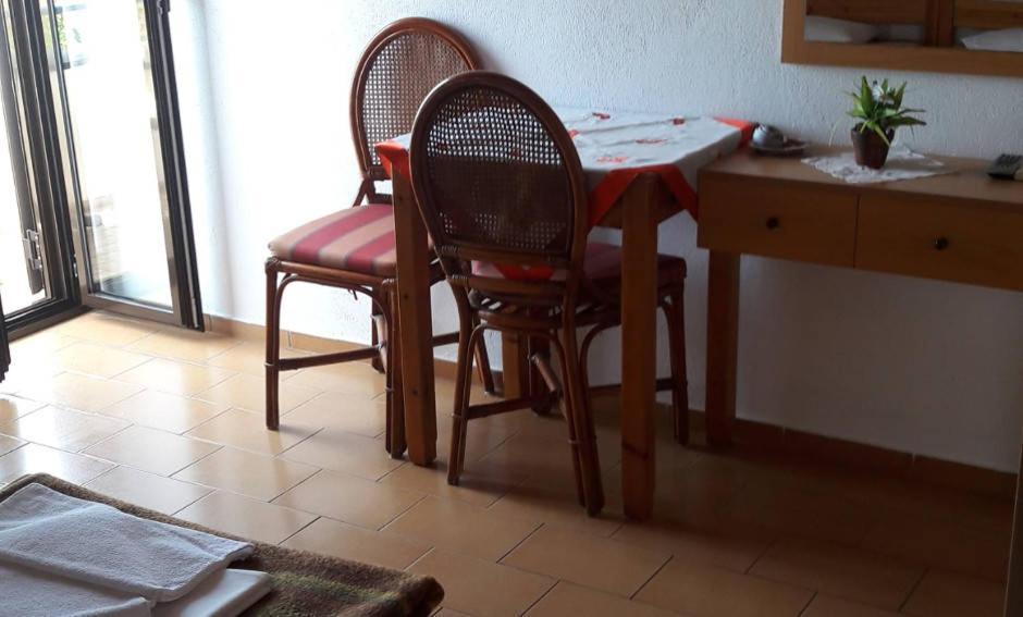 Artemis Rooms פראנגוקאסטלון מראה חיצוני תמונה